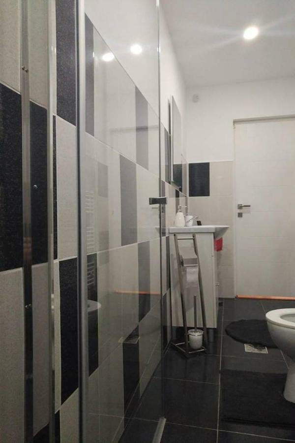 בראשוב Luxury Accommodation Republicii מראה חיצוני תמונה